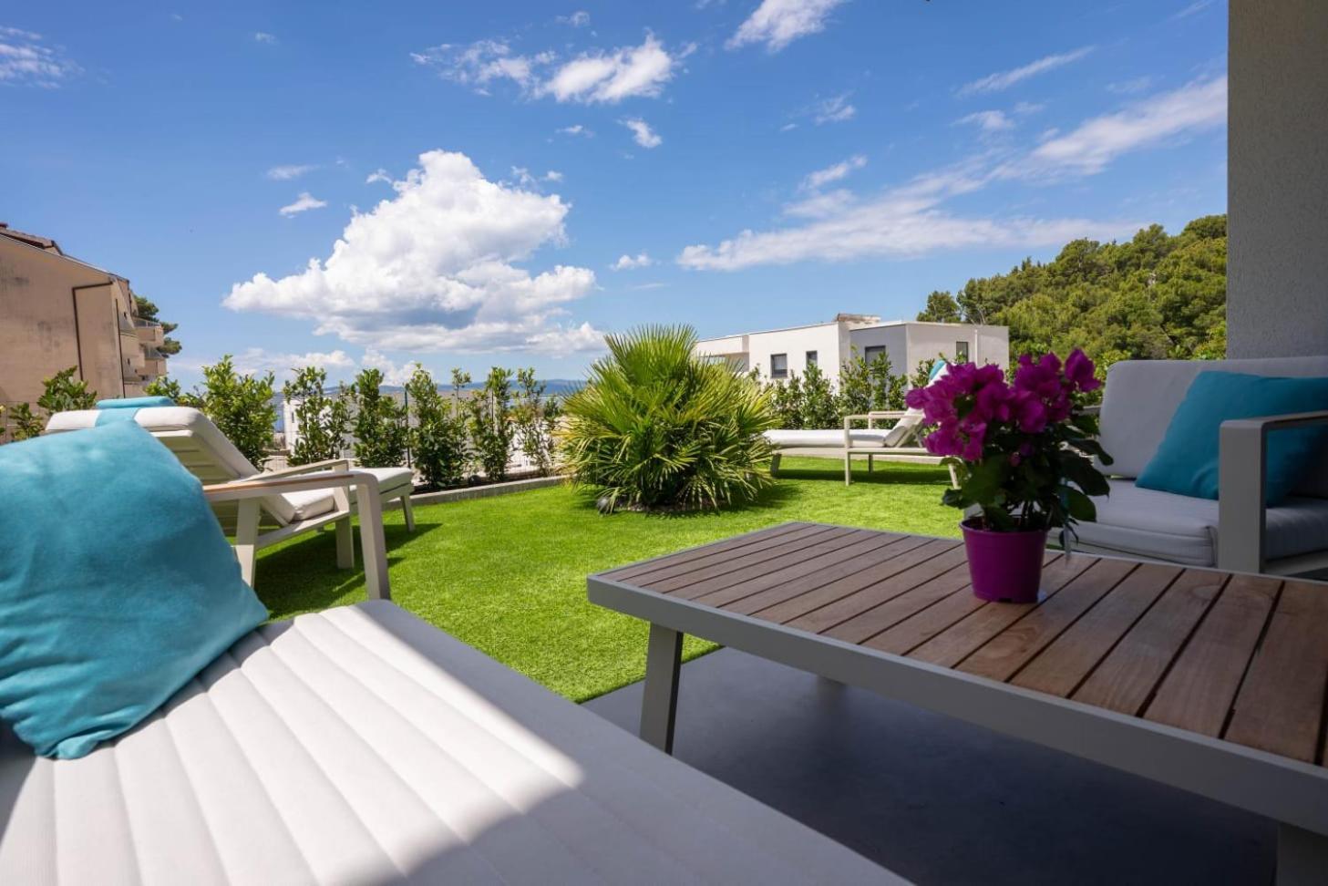 Apartmani Lara Baška Voda Esterno foto