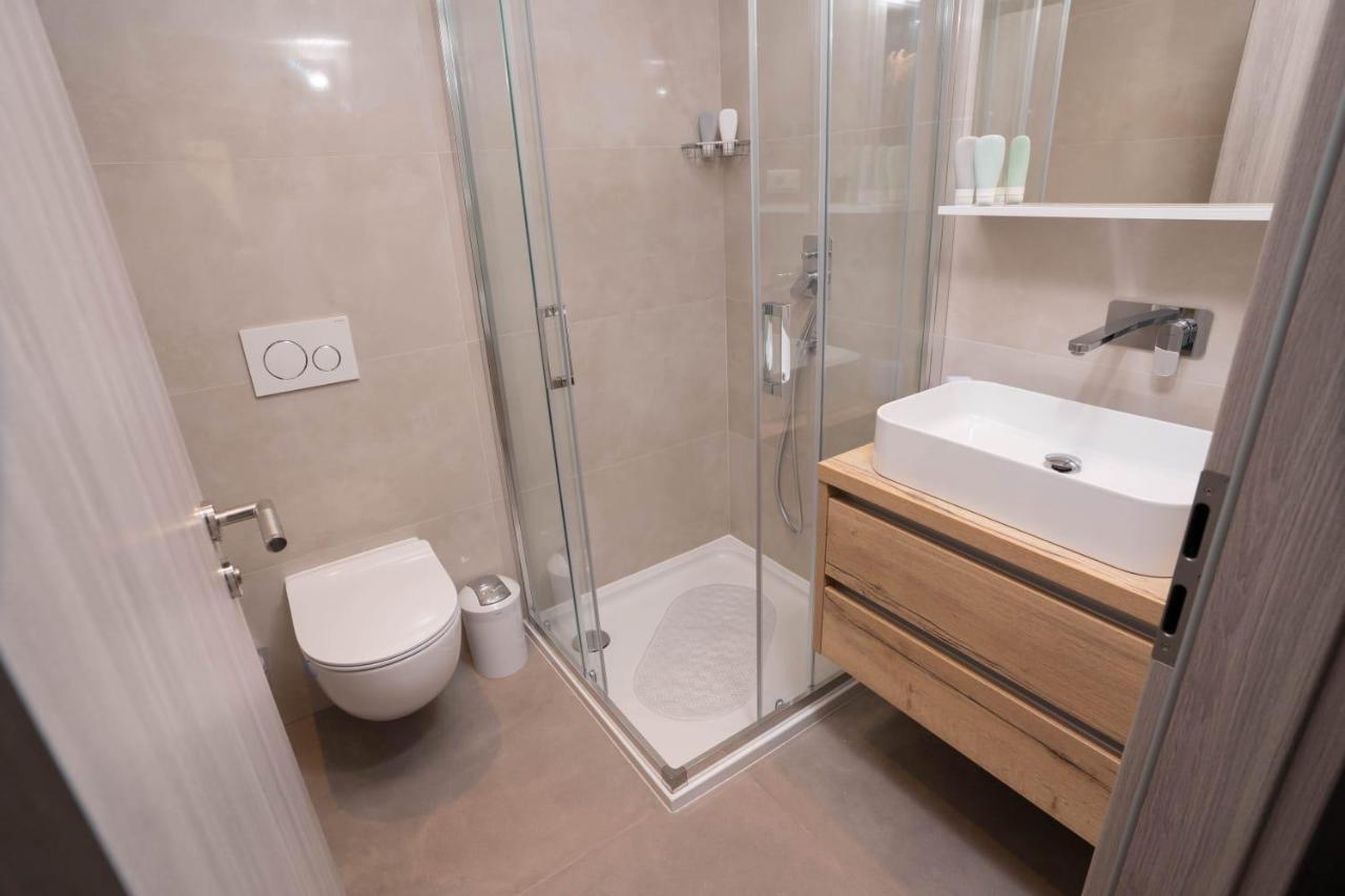 Apartmani Lara Baška Voda Esterno foto