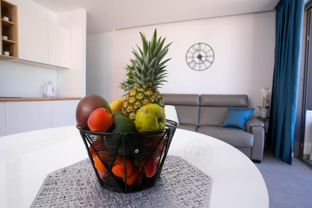 Apartmani Lara Baška Voda Esterno foto